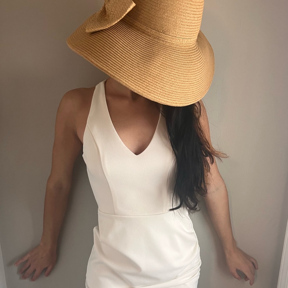 MIDNIGHT DOLLS White V Neck Cocktail Dress